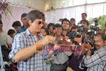 Shahrukh Khan_s bday press meet in Mannat on 2nd Nov 2009 (6).JPG